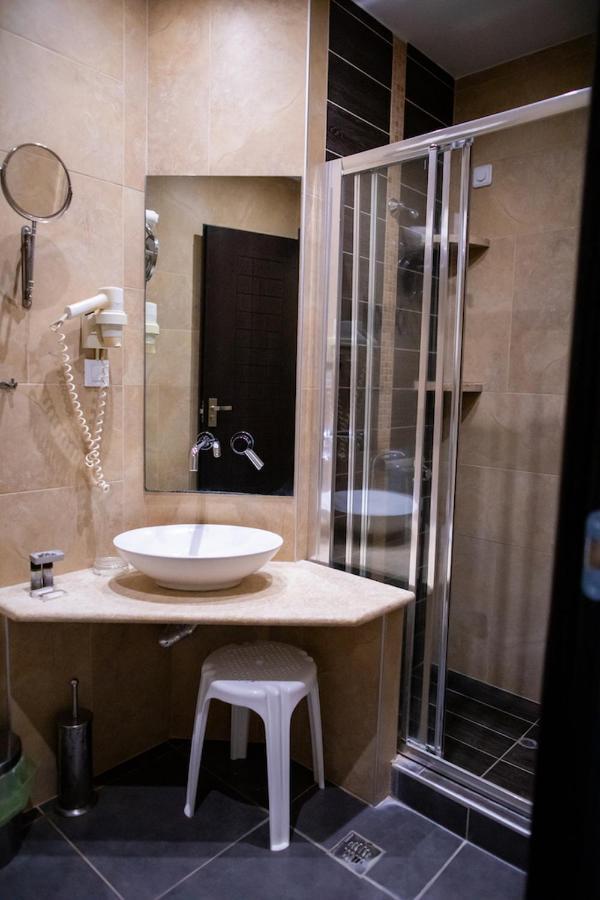 Fanari Hotel Luaran gambar