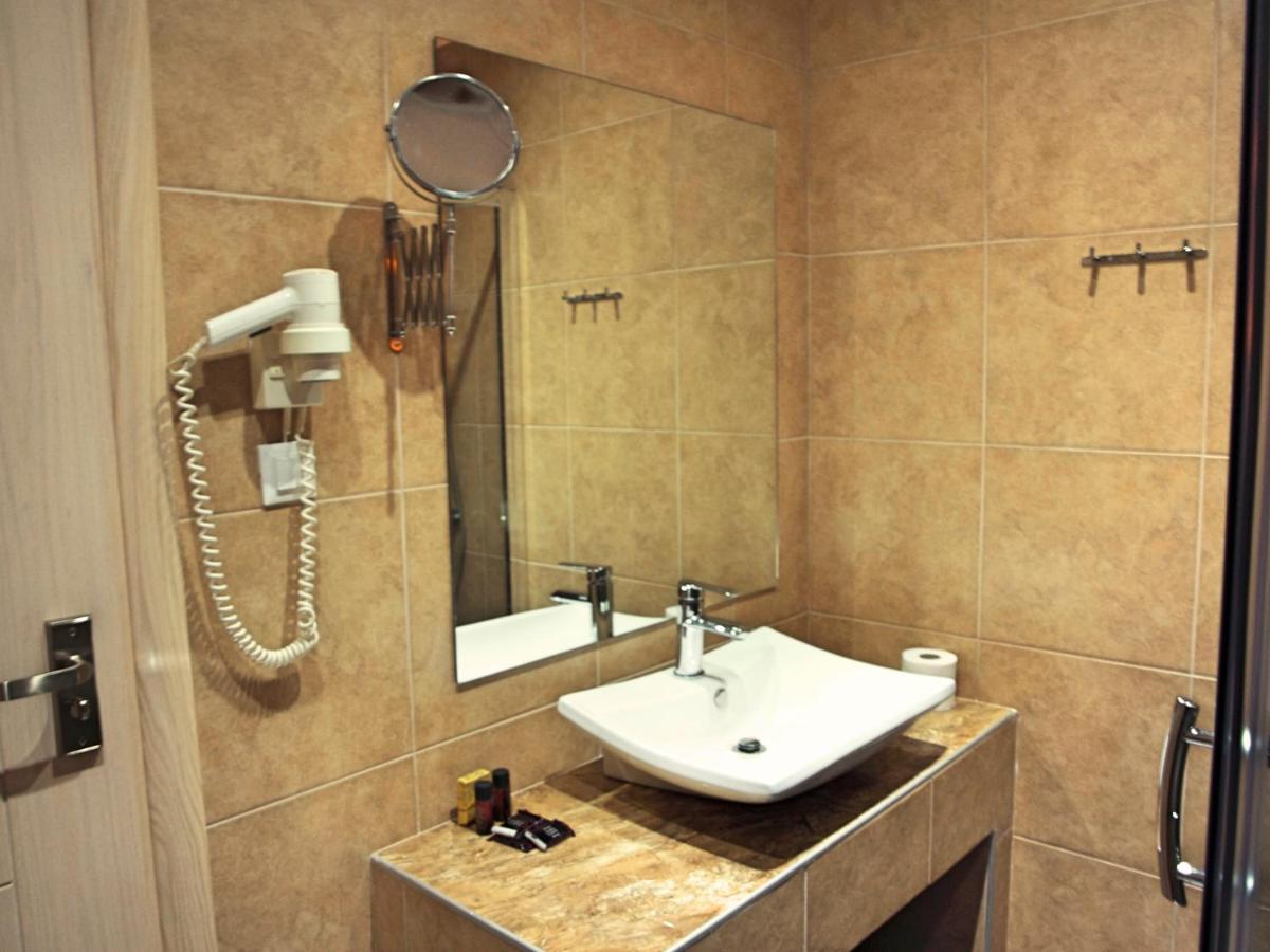 Fanari Hotel Luaran gambar